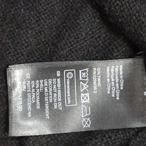 Holiday sweater - Picture 5 of 5